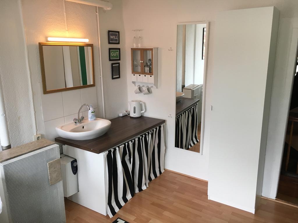 Privatzimmer In Bester Altstadtlage Tübingen Szoba fotó